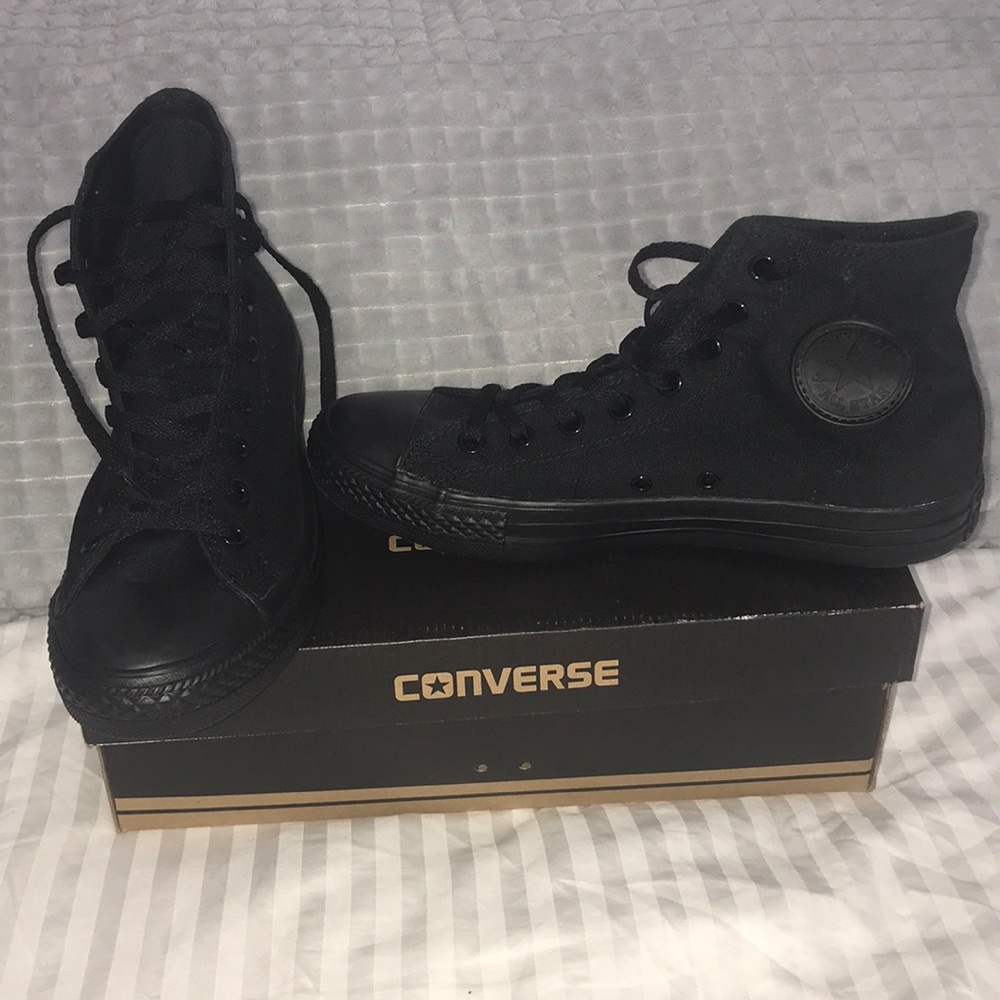 Black high top converse